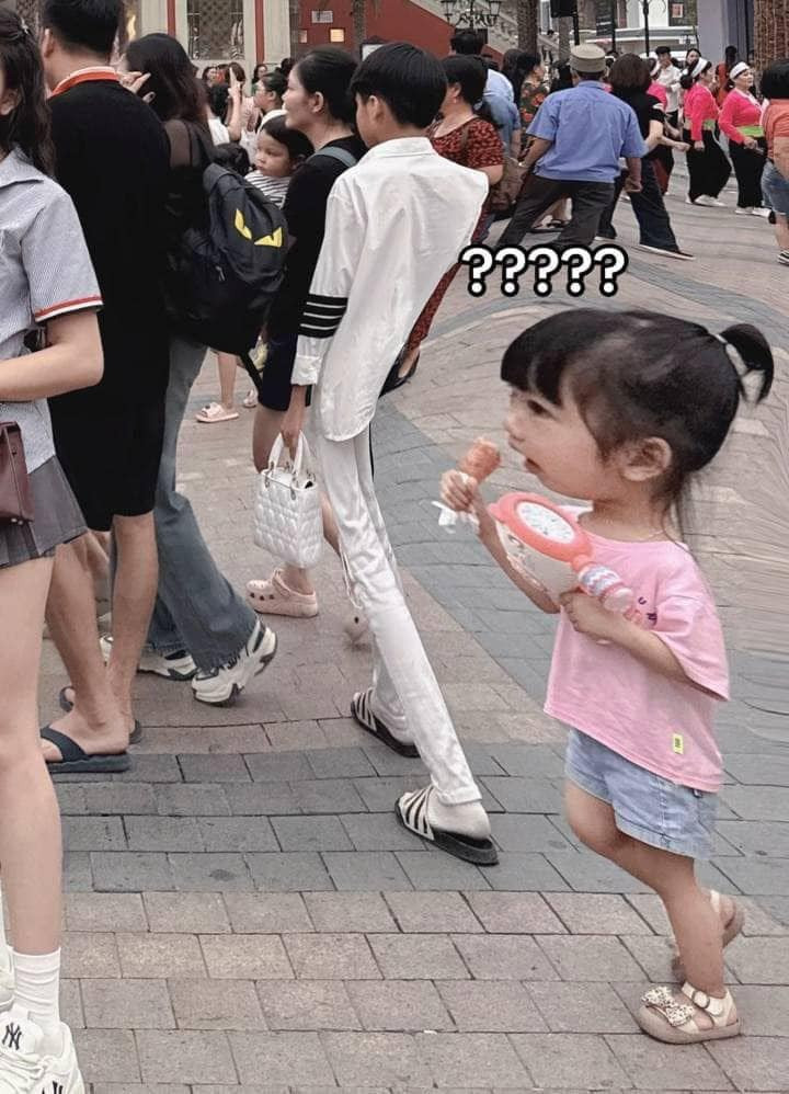 "Nạn nhân" của màn photoshop bất chấp. (Ảnh: Facebook)