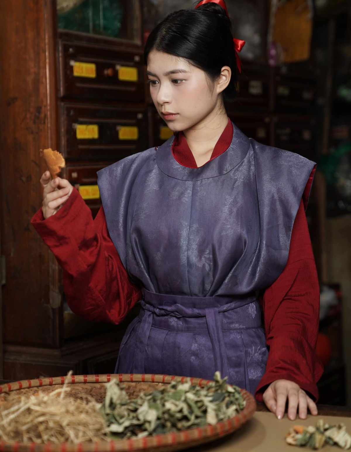 Tạo hình của Bùi Quỳnh Như trong bộ phim được nhiều người đánh giá hợp vai, toát lên thần thái nữ chính. Điều này khiến nhiều người mong đợi hơn nữa ngày bộ phim ra mắt.