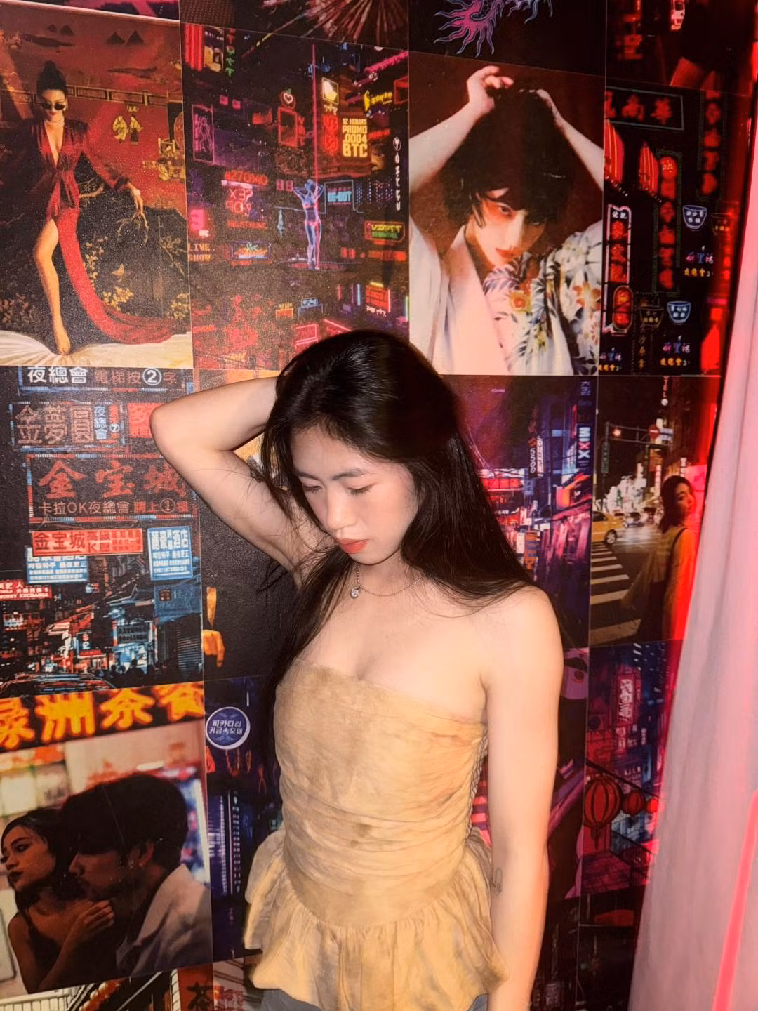 Năm 2023, "cơn lốc đường biên" tuyển nữ Việt Nam từng còn được Liên đoàn Bóng đá Thế giới (FIFA) chọn là 1 trong 6 ngôi sao trẻ châu Á đáng chú ý nhất World Cup nữ 2023.