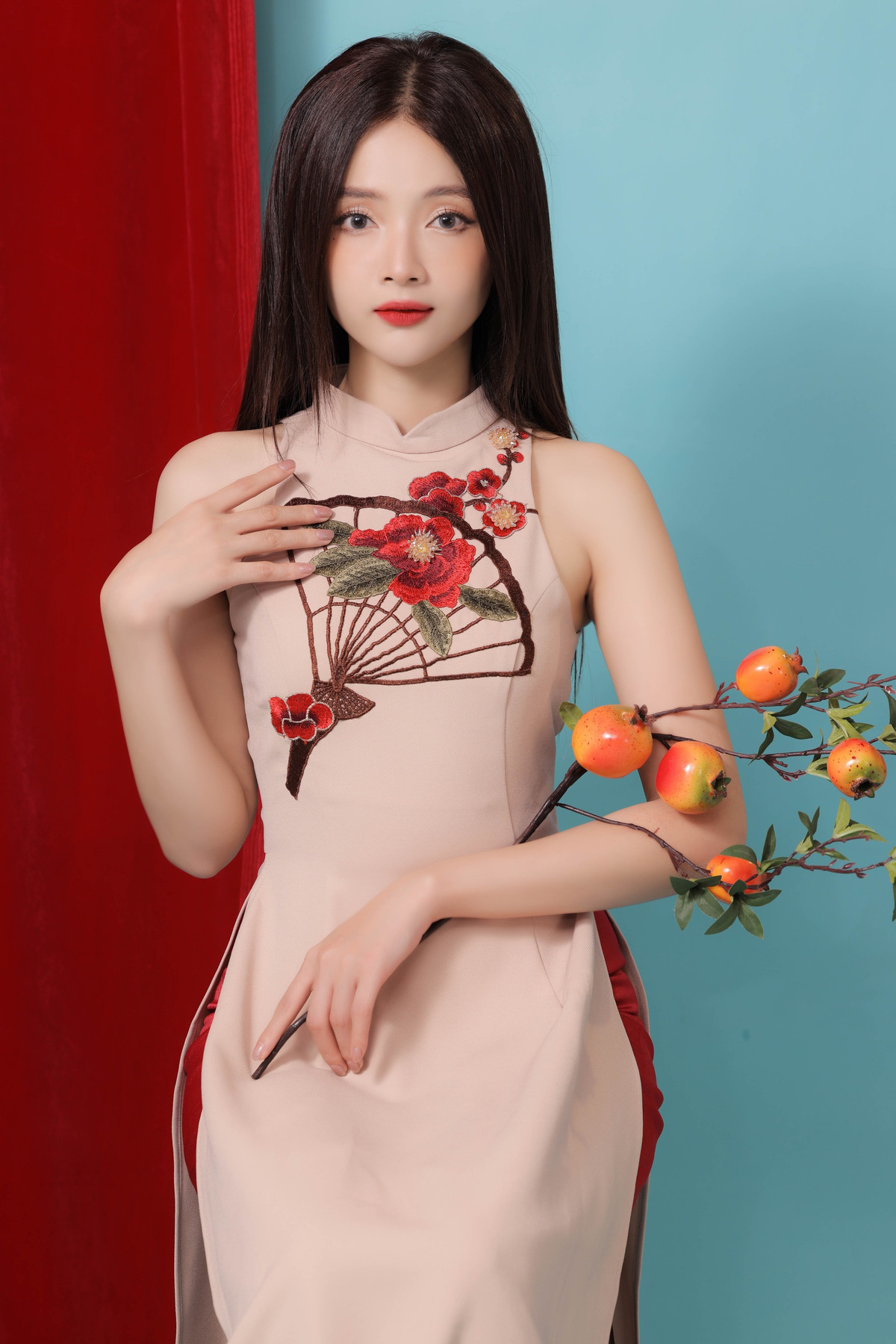 Dần dần cô nàng trở thành người mẫu lookbook (mẫu ảnh), bén duyên với web drama (phim ngắn nhiều tập chiếu trên mạng) và trở thành diễn viên trẻ.