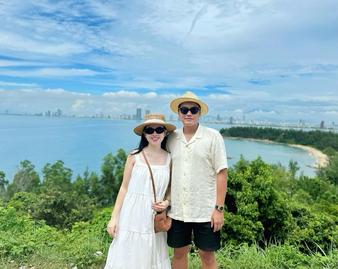 Cả 2 thường cùng nhau đi du lịch nhiều nơi. (Ảnh: FBNV)