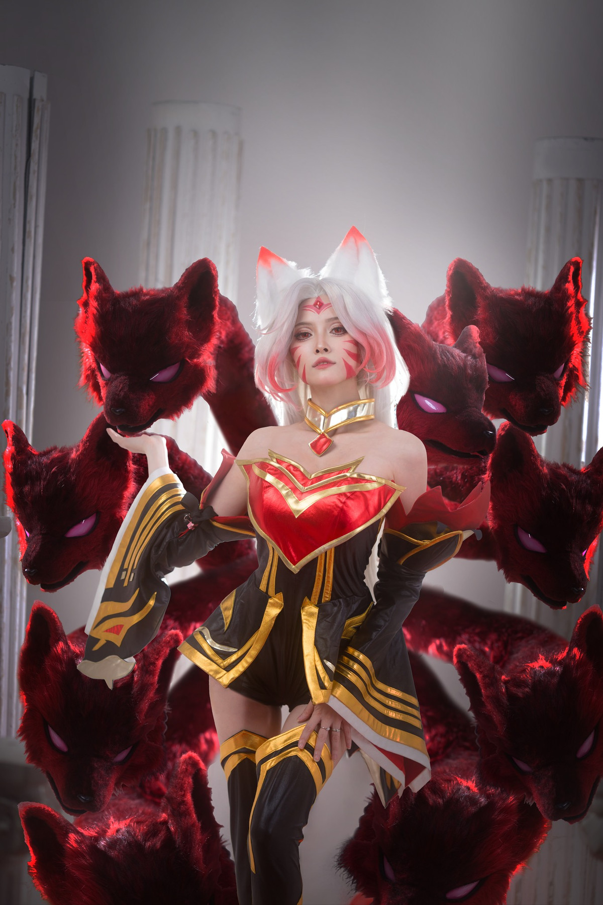 Thời gian qua, cô nàng này và đàn chị Mai Dora liên tiếp khiến fan VCS nức lòng với màn cosplay Ahri đầy quyến rũ.