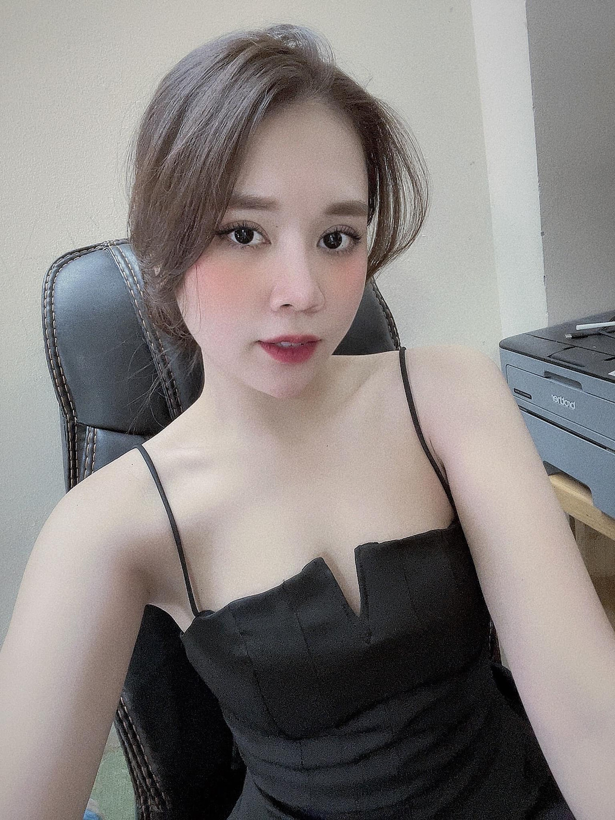 Lúc đó, cô gái Tuyên Quang chỉ biết lấy CCCD ra để chứng minh với mọi người rằng cô tên Triệu Plan là thật.