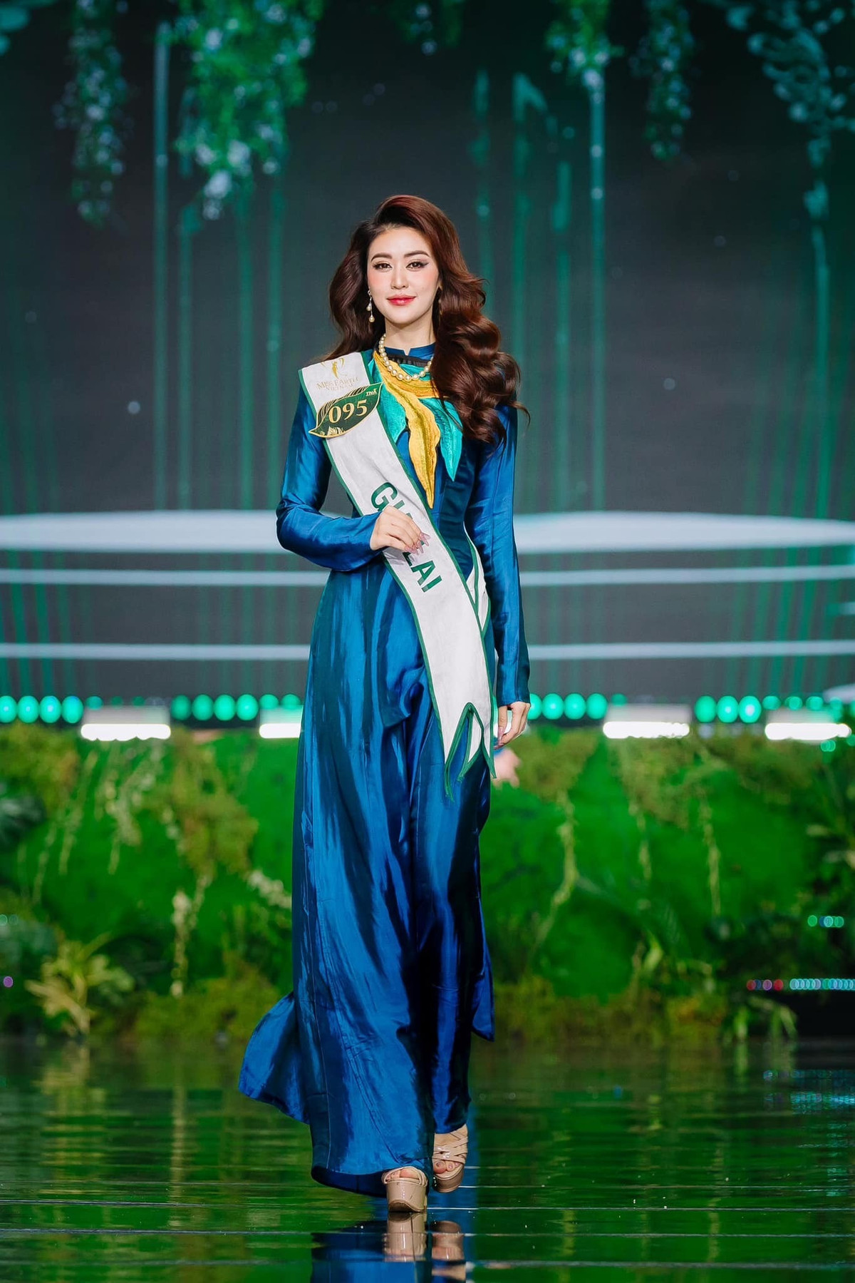 Quyên Qui sở hữu nhan sắc mặn mà, sắc sảo. Người đẹp đến từ Gia Lai từng lọt Top 11 Miss Earth Vietnam 2023.