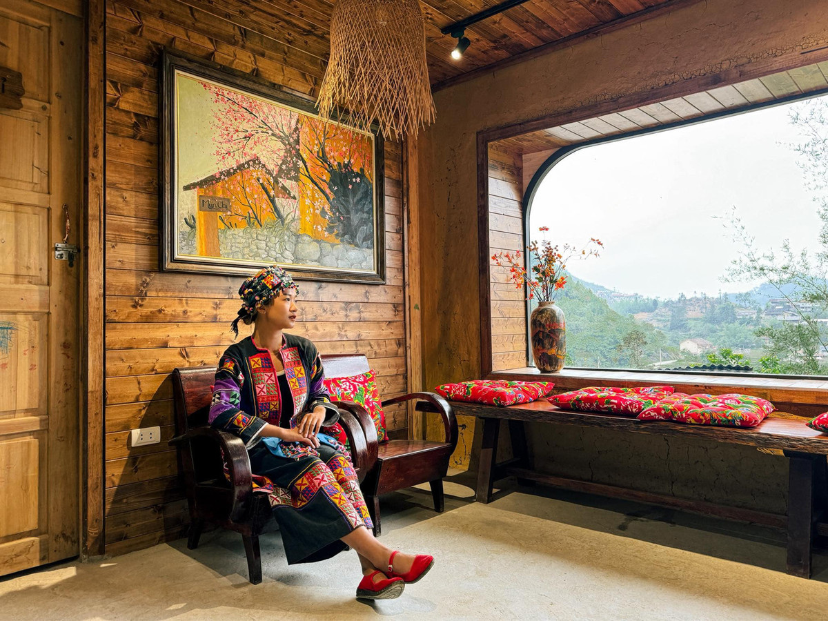 10X Hà Nội hoàn toàn hài lòng vì có không gian “chữa lành” lý tưởng, thoải mái tận hưởng tiết trời mát mẻ, hít hà không khí trong lành, yên tĩnh. (Ảnh: Phượng đi đâu)