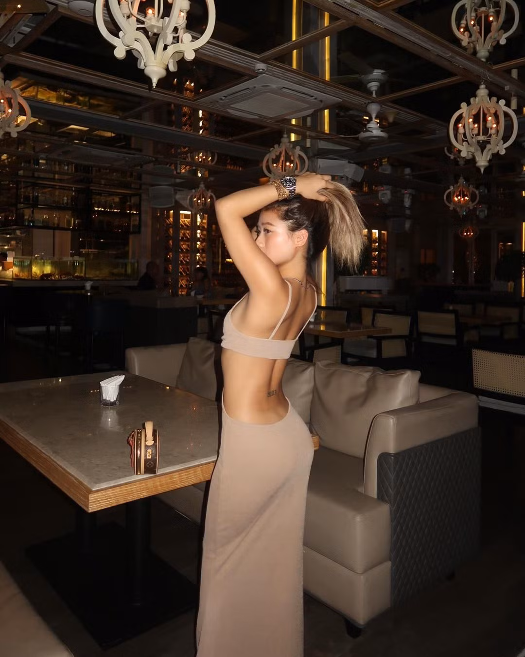 Sau loạt ồn ào, "bóng hồng thể dục" gần như tạm dừng mọi hoạt động trên các trang mạng xã hội và hiếm khi xuất hiện trước công chúng.