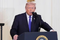 Tổng thống Mỹ Donald Trump phát biểu về chiến dịch quân sự nhằm vào Iran tại Nhà Trắng. Ảnh: AP 