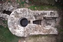 Di tích La Mã hình tròn với giếng thiêng hé lộ bí ẩn lịch sử