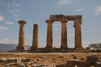 Dòng chữ kiểu graffiti mang thông điệp rùng rợn gây sốc chuyên gia