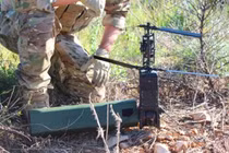 Đạn tuần kích/đạn bay lảng vảng Spike Firefly (ảnh: Rafael)