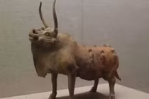 Mộ cổ 1.400 năm bị cướp phá, kỳ lạ báu vật quốc gia bị vứt bỏ