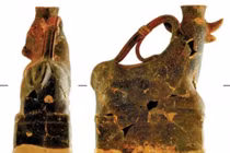 Chiếc bình gốm La Mã hình bò tót hé lộ nghi lễ chôn cất kỳ bí