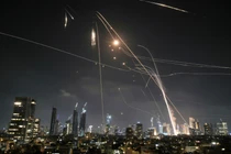 Israel xoay sở ra sao khi kho tên lửa cạn kiệt? 