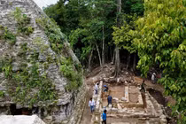 Tìm thấy thứ quái dị trong cung điện cổ của người Maya 