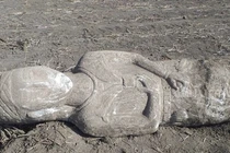 Phát hiện bức tượng khổng lồ thế kỷ thứ 3 Trước Công Nguyên 