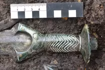 Vì sao thanh kiếm chuôi bát giác 3.000 năm tuổi được xem là 'vô giá'?