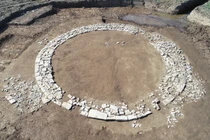 Vòng tròn đá La Mã khổng lồ hé lộ bí ẩn hiện diện đế chế