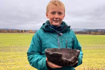 Kỳ tích khai quật chiếc bát gỗ Viking cổ đại có tuổi đời 1.000 năm