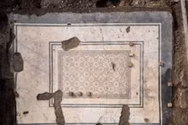 Phá vỡ bí ẩn thành phố cổ Aquilea qua bức tranh sàn khảm quý