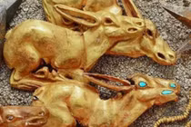 Bí ẩn nào phía sau 3.000 món đồ trang sức vàng?