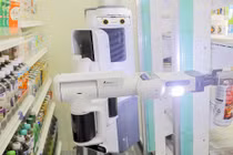 Robot AI đa nhiệm phục vụ cửa hàng tiện lợi Nhật Bản