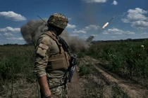 Ukraine tung UAV Privet-299 đánh thẳng vào phòng tuyến Nga ở Bakhmut
