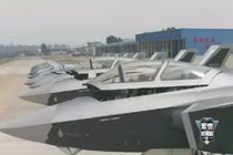 Không quân Trung Quốc tiếp nhận lô tiêm kích J-20 mới