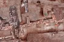 Bí ẩn hồ thiêng cổ đại với nghi lễ chữa bệnh đặc biệt