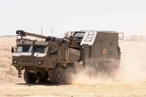 Pháo tự hành SIGMA 155 Roem của Pháo binh Lực lượng Phòng vệ Israel (IDF), trang bị pháo 155 mm tầm bắn tối đa khoảng 40 km, hệ thống nạp đạn tự động, kíp chiến đấu 3 người và khả năng tác chiến “bắn – cơ động” nhờ hệ thống chỉ huy, điều khiển số hóa. (Ảnh: Bộ Quốc phòng Israel)