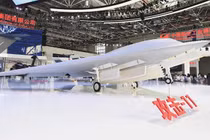 Trung Quốc hé lộ UAV chiến đấu tàng hình không cần đến con người