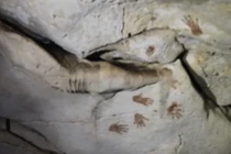 Đếm được 137 dấu tay của người Maya cổ trong hang động