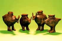 Trẻ em thời tiền sử bú sữa bò bằng bình cách đây 5.000 năm