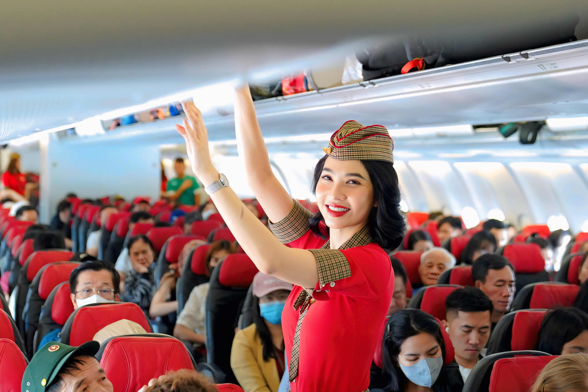 tiep-vien-hang-khong-vietjet-2.jpg