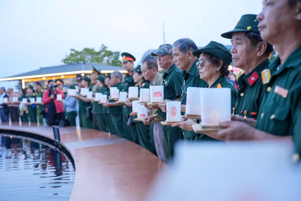 anh-hung-pham-tuan-nui-ba-den-5.jpg