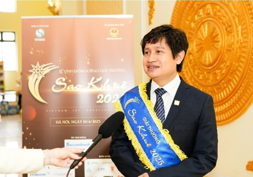 Ông Hoàng Mai Chung chia sẻ, đây là lần thứ 3 sản phẩm của Meey Group được Ban tổ chức Sao Khuê vinh danh