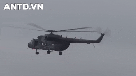 Hãng thông tấn Al Masdar News cho biết, vào hôm 18/11, một trực thăng vận tải đa dụng Mi-8 của không quân Syria đã bị rơi ở vùng ngoại ô tỉnh Hama, không lâu sau khi cất cánh.
