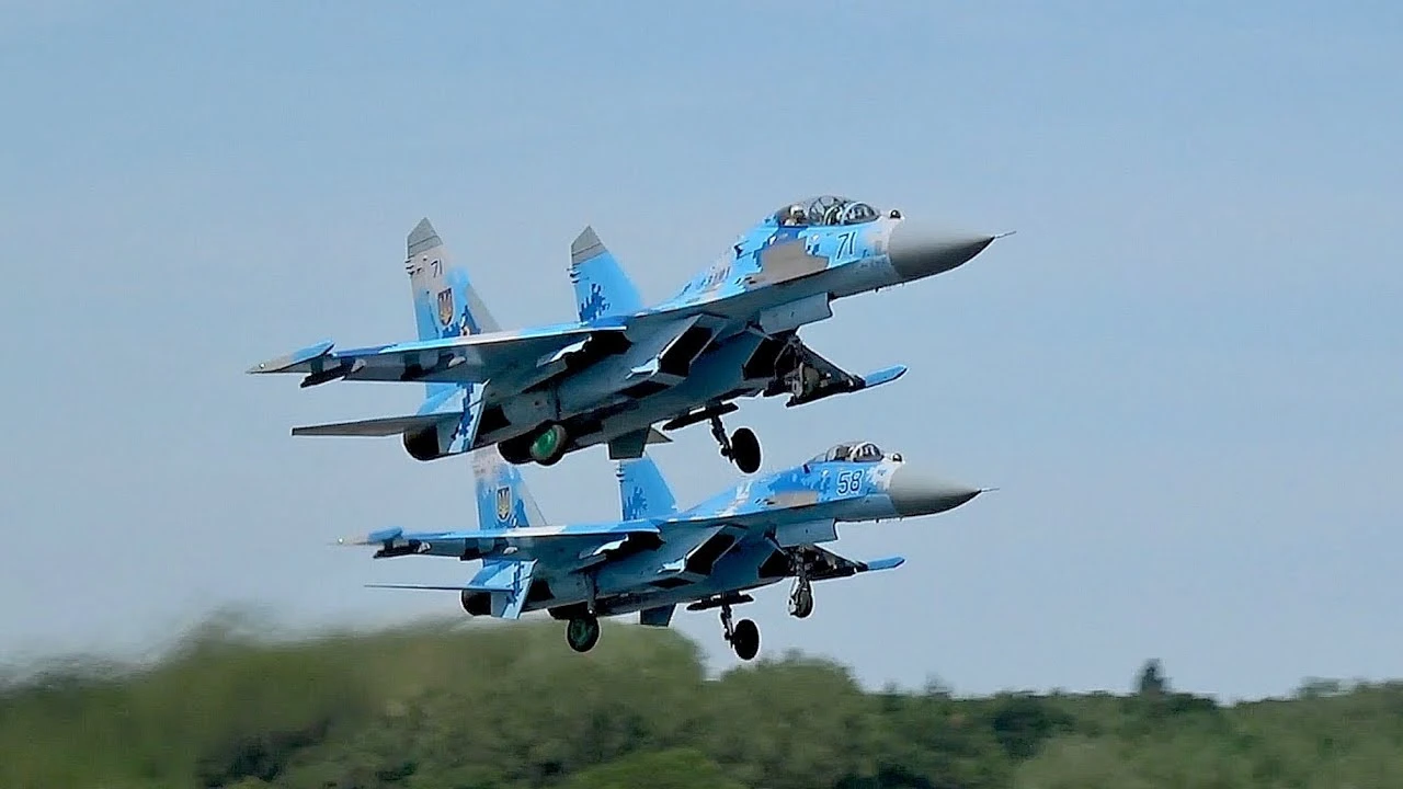 Ngắm dàn chim sắt của không quân Ukraine khoe “cơ bắp“