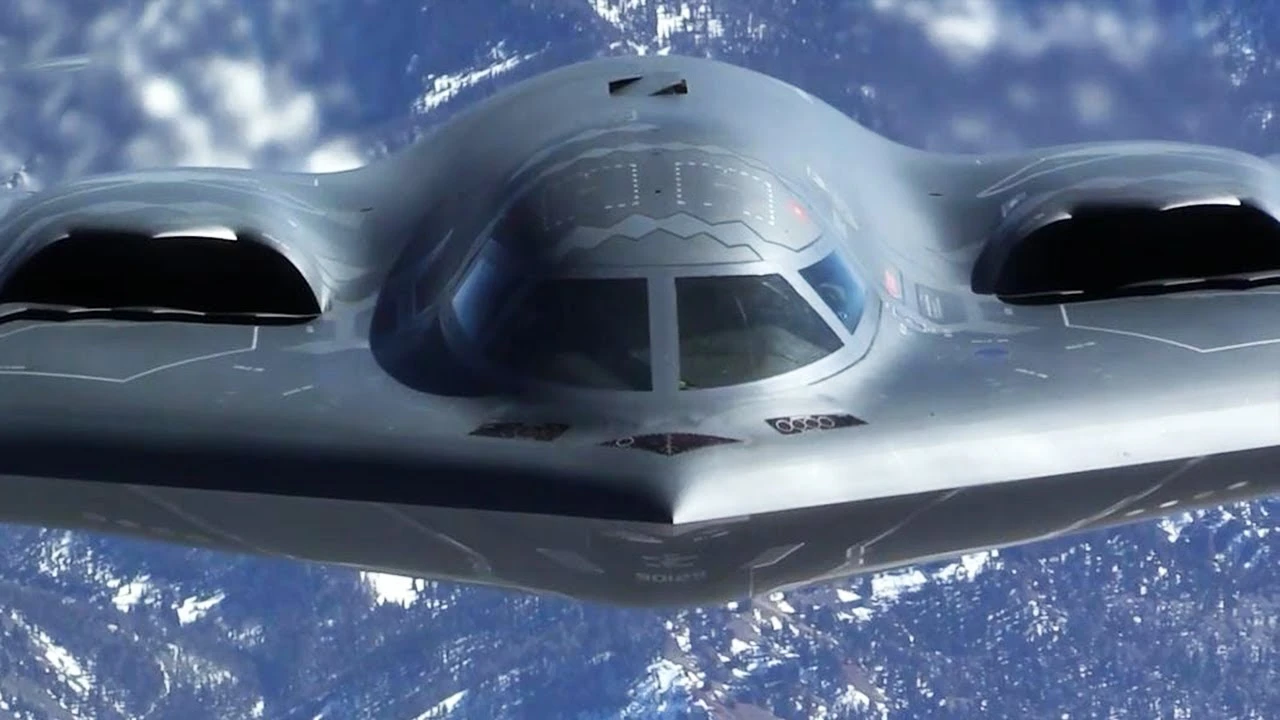 6 loại máy bay đắt nhất Quân đội Mỹ - F-35 không có mặt!