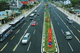 IJC bị "tuýt còi" vì che giấu hàng loạt giao dịch với bên liên quan