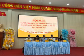 Cử tri xã Đông Hưng gửi gắm niềm tin vào các ứng cử viên Đại biểu Quốc hội 