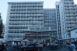 BV Chợ Rẫy: Gói thầu 199,8 tỷ vướng kiến nghị vẫn về tay Việt Mỹ