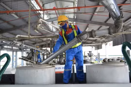 Gói thầu tại PVOIL Miền Đông: Nhà thầu quen mặt duy nhất dự với giá cao hơn cả dự toán