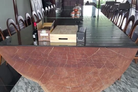 Giải mã "hệ sinh thái" khách hàng và lịch sử 127 gói thầu của Nội thất Vạn Đạt [Kỳ 2]