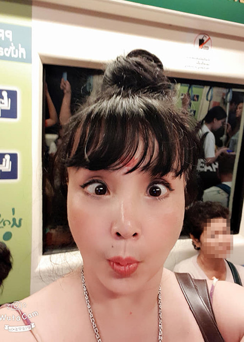 Ngoài loạt ảnh gợi cảm, trên trang cá nhân, Lan Hương "Em bé Hà Nội" còn thường xuyên khoe những khoảnh khắc nhí nhảnh của mình.