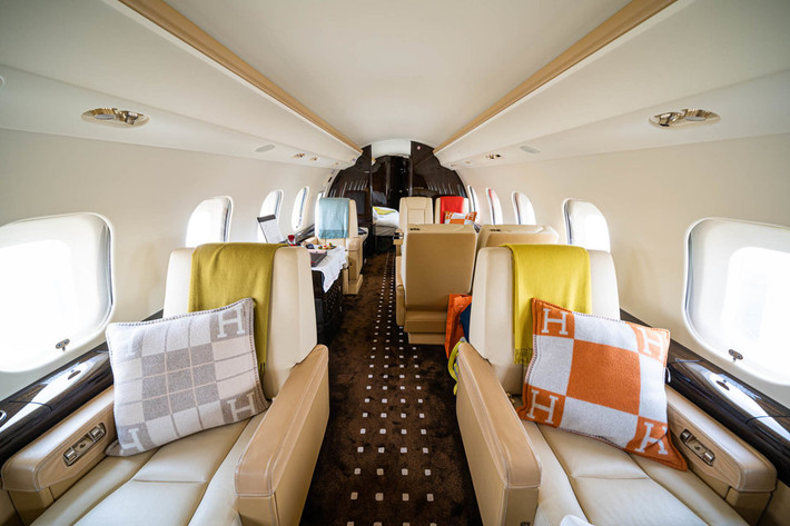 Tiếp theo là cabin hành khách. (Ảnh: Business Insider)