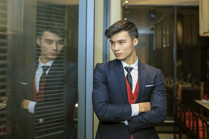Huỳnh Tấn Phát là một trong số 30 thí sinh bước vào vòng chung kết cuộc thi Mister Việt Nam 2019.