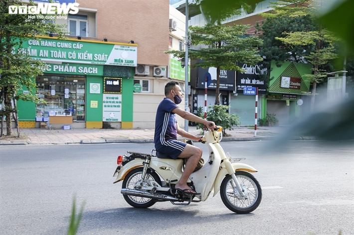 Một số người khi thấy Tổ liên ngành kiểm tra lập tức quay đầu bỏ chạy.