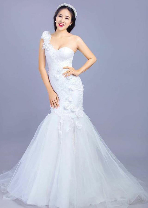 Vào tháng 8/2016, nữ diễn viên Lê Phương từng úp mở về đám cưới và gần đây cô đã chính thức tuyên bố kết hôn.