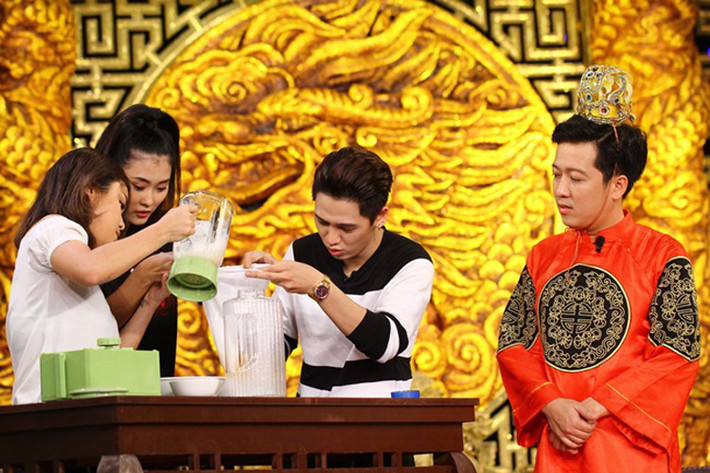 Cùng với Trấn Thành, Trường Giang cũng đã có một năm 2016 chạy show chóng mặt. Anh giữ vai trò trưởng phòng trong “Ơn giời, cậu đây rồi”, “Ông hoàng hạnh phúc” trong “Thiên đường ẩm thực”... (Ảnh: Kul)