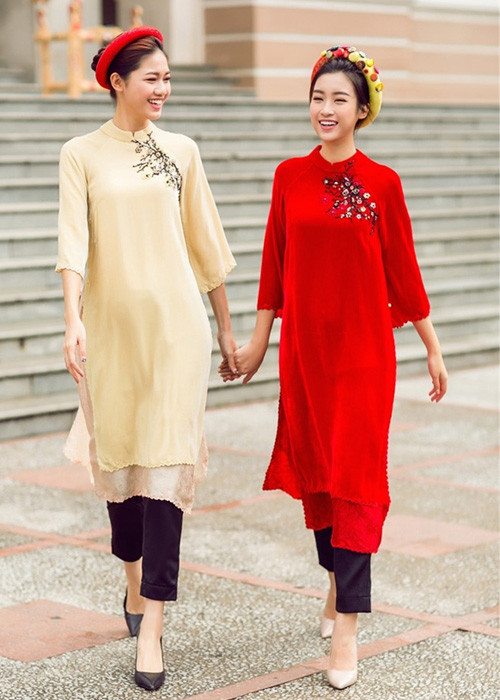 Sở hữu vóc dáng thanh mảnh, Đỗ Mỹ Linh và Thanh Tú đều nổi bật khi chọn trang phục truyền thống. (Ảnh: Thể thao văn hóa)